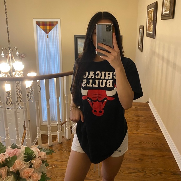 Oversized Chicago Bulls T-shirt - Picture 4 of 4